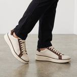 Cole Haan GrandPro Topspin 防水宽幅高尔夫球鞋 - 象牙色/CHSTNT