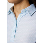 J.Lindeberg妇女Caitlyn高尔夫球球衫 - 阴影桥冬季天空